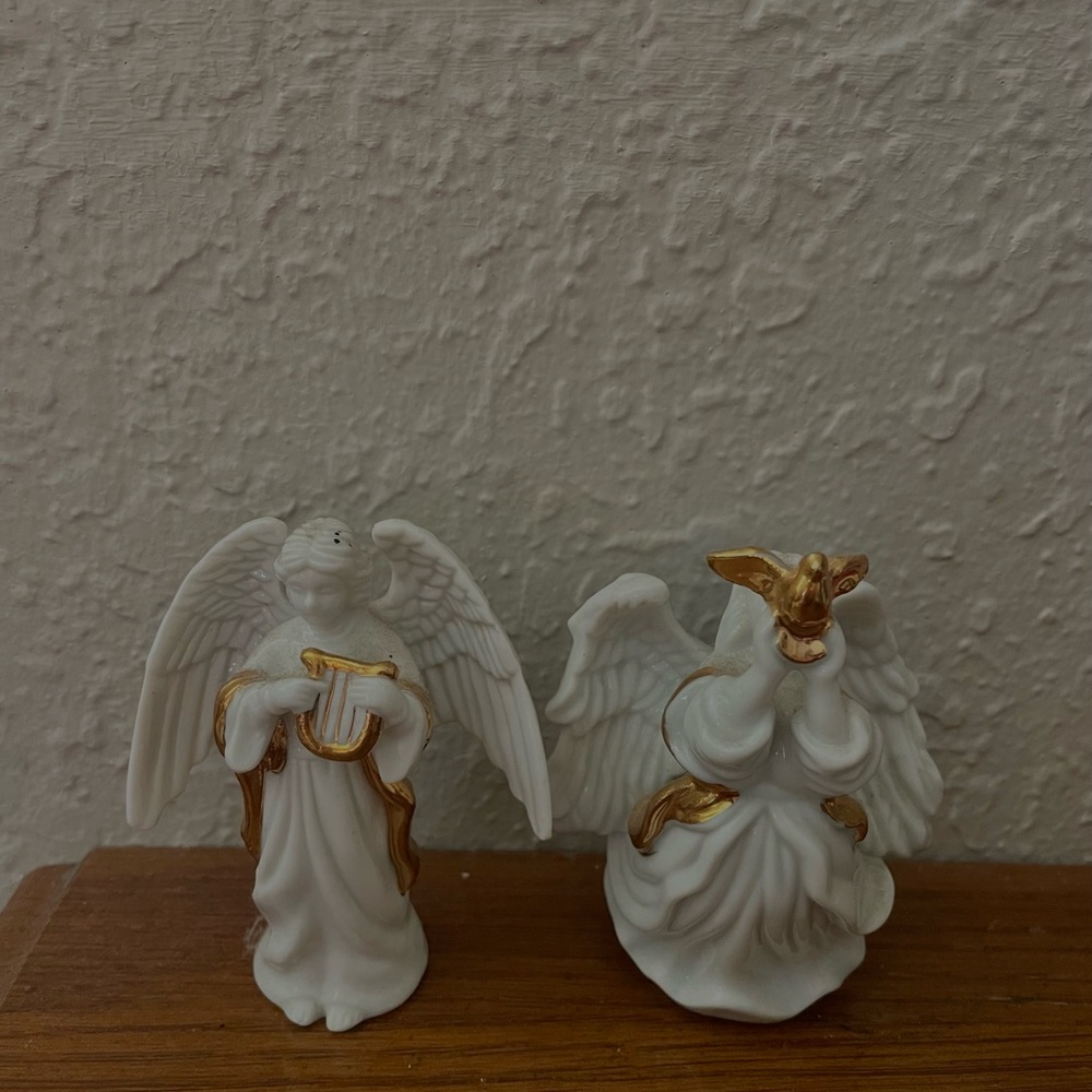 BUNDLE of 2 Cristal angels 👼🏽